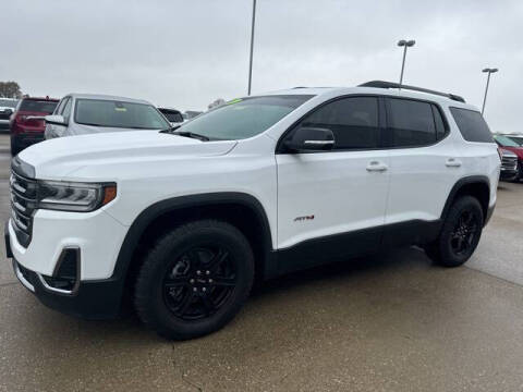 2023 GMC Acadia AT4