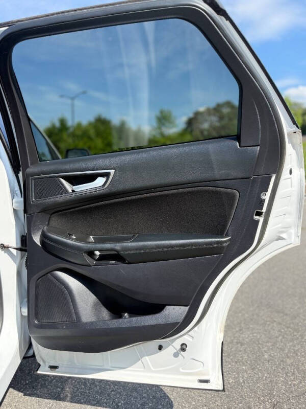 2019 Ford Edge SE