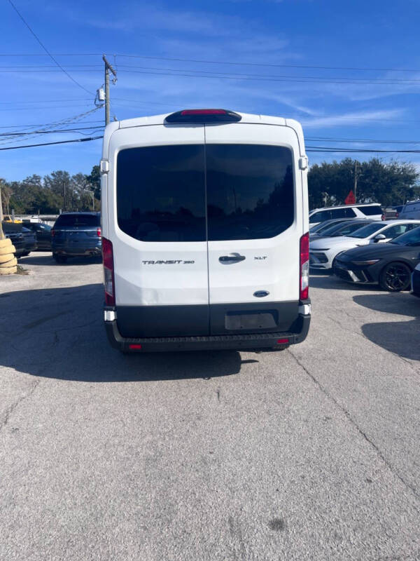 2022 Ford Transit 350 XLT