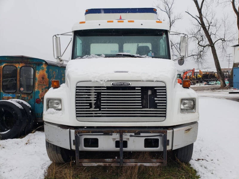 2001 Freightliner FL80