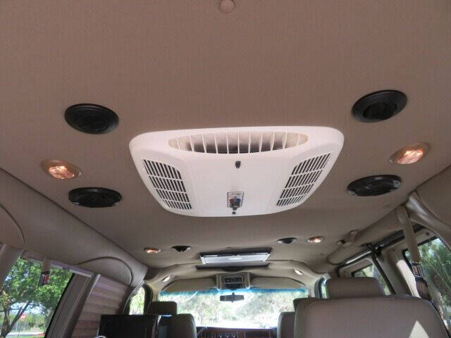 2017 GMC Savana 2500