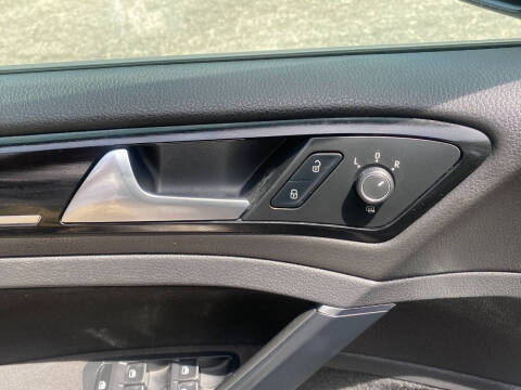 2015 Volkswagen Golf GTI SE