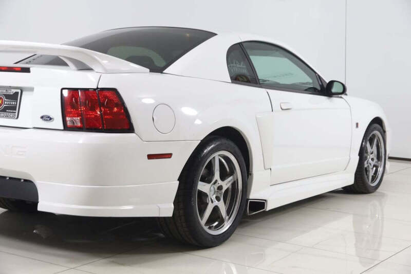 2002 Ford Mustang GT Deluxe