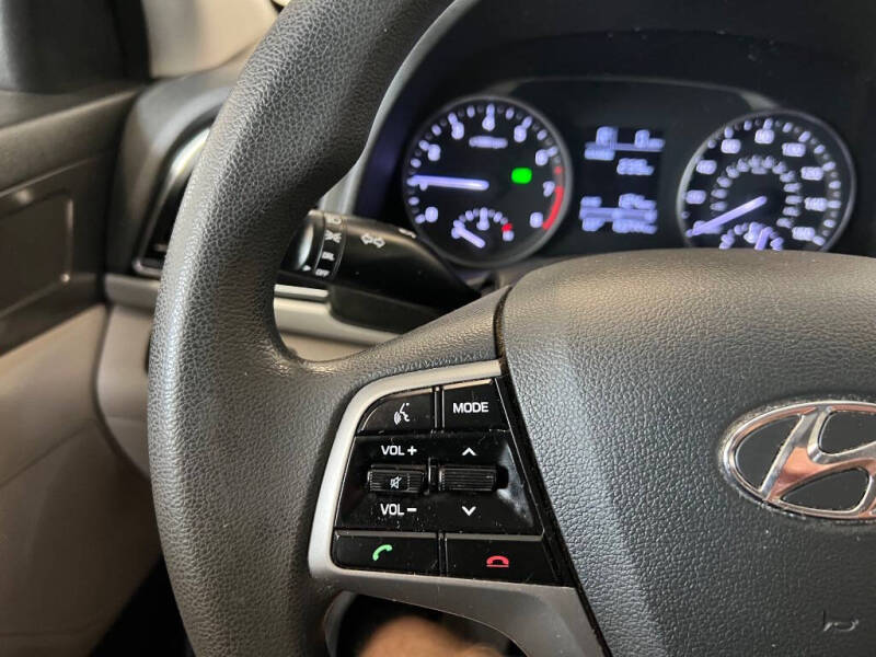 2018 Hyundai Elantra