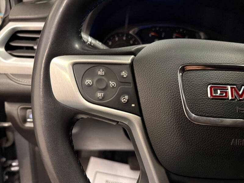 2021 GMC Acadia SLT
