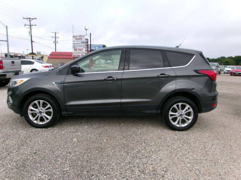 2019 Ford Escape SE's photo