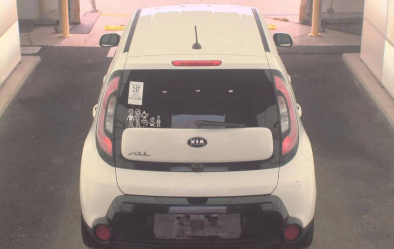 2016 Kia Soul +