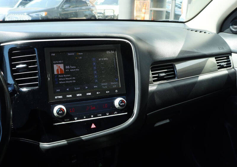 2020 Mitsubishi Outlander SEL