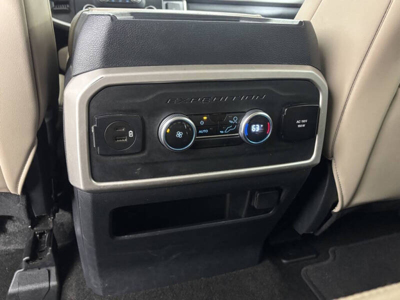 2023 Ford Expedition MAX XLT