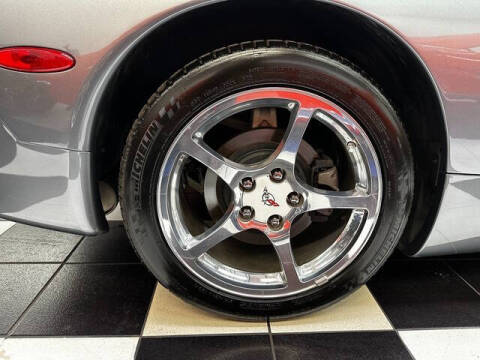 2004 Chevrolet Corvette