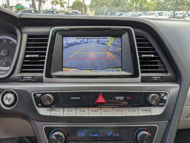 2019 Hyundai Sonata 17