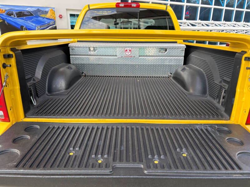 2005 Dodge Ram 1500 SRT-10
