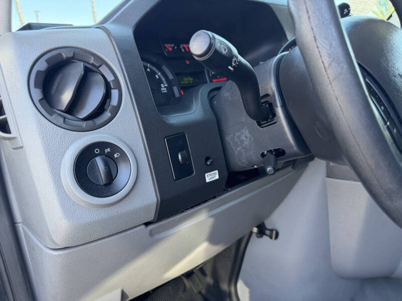 2013 Ford E-Series E-150