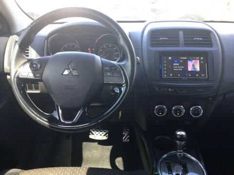 2017 Mitsubishi Outlander Sport LE
