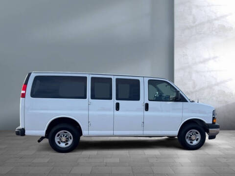 2024 Chevrolet Express LT 2500