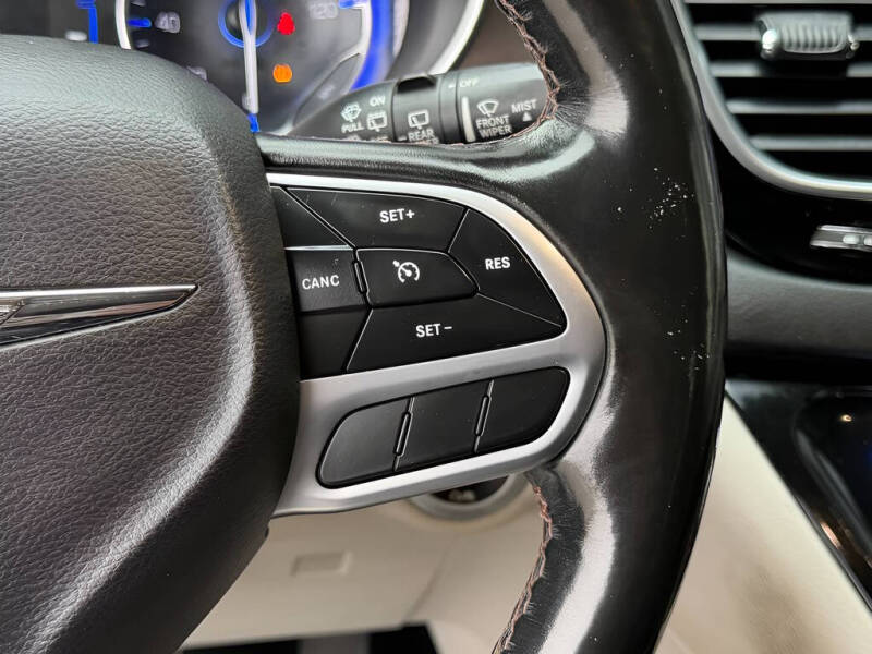 2019 Chrysler Pacifica Touring L