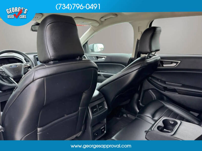 2023 Ford Edge