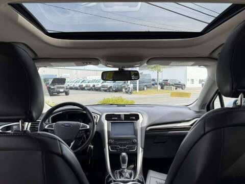 2016 Ford Fusion SE