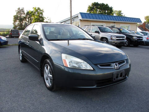 2004 Honda Accord for sale at Supermax Autos in Strasburg VA
