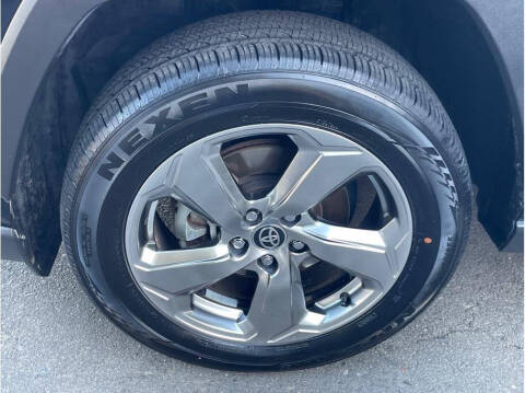 2021 Toyota RAV4 Hybrid XLE Premium