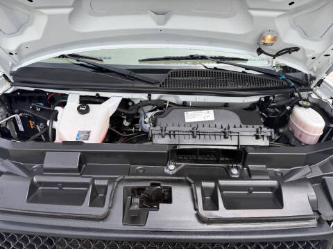 2023 Chevrolet Express 2500