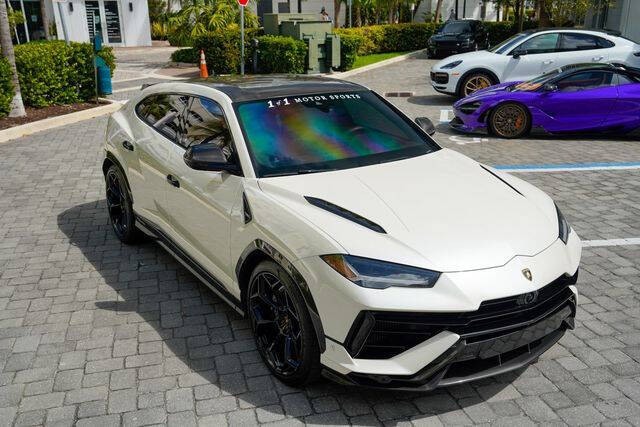 2023 Lamborghini Urus Performante