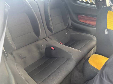 2015 Ford Mustang V6