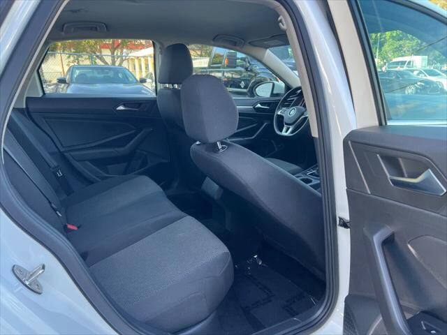 2020 Volkswagen Jetta Sedan - $17,997