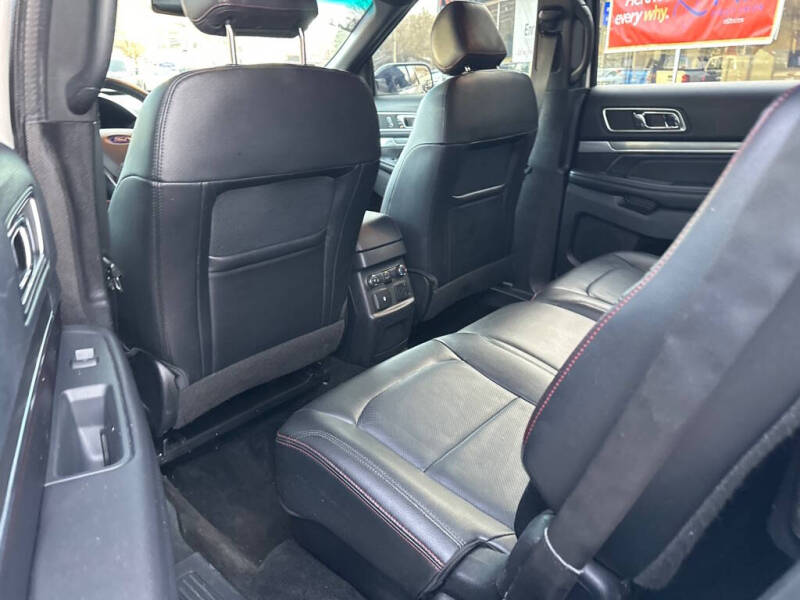 2016 Ford Explorer Sport