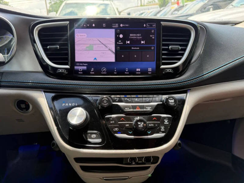 2021 Chrysler Pacifica Touring L