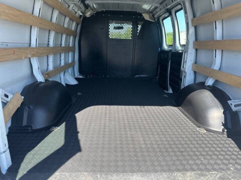 2023 Chevrolet Express 2500