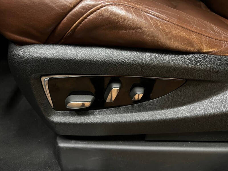 2015 Cadillac Escalade ESV Luxury