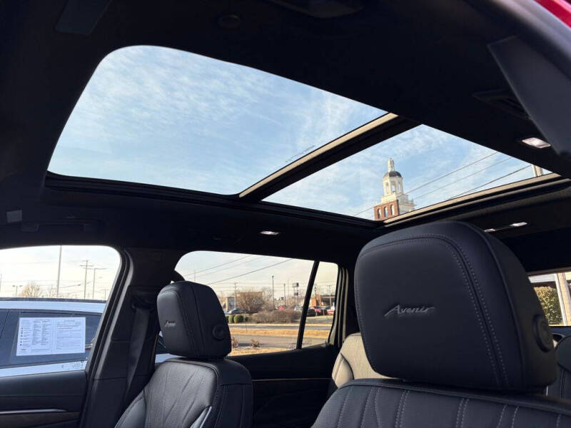 2025 Buick Enclave Avenir