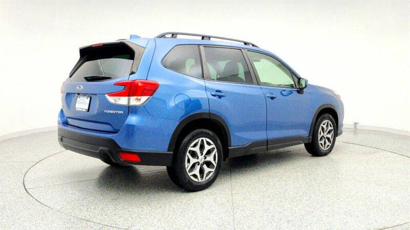 2022 Subaru Forester Premium