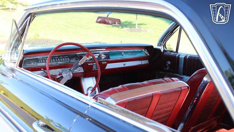 1962 Oldsmobile Starfire