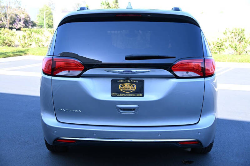 2019 Chrysler Pacifica Touring L