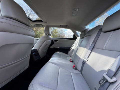 2013 Toyota Avalon Hybrid Limited