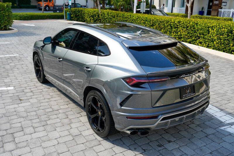 2019 Lamborghini Urus