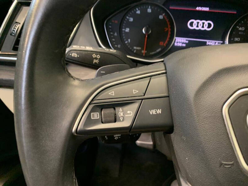 2023 Audi Q5 quattro Premium 40 TFSI