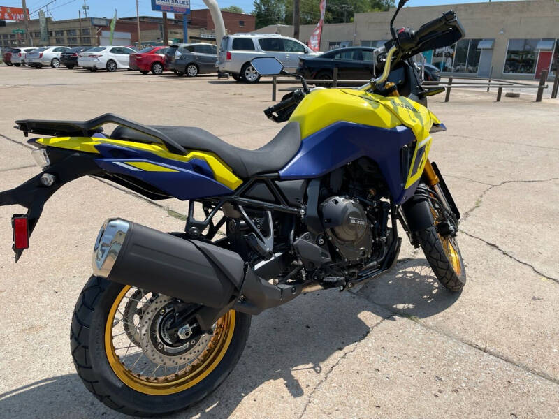2023 Suzuki V-STROM800
