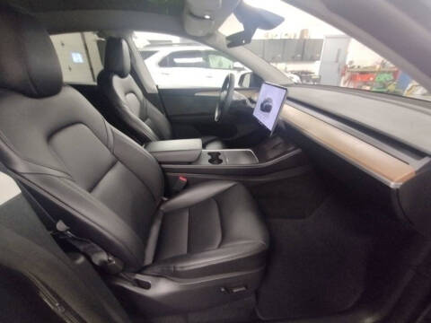 2025 Tesla Model Y Performance