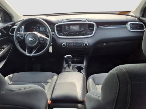 2017 Kia Sorento LX V6