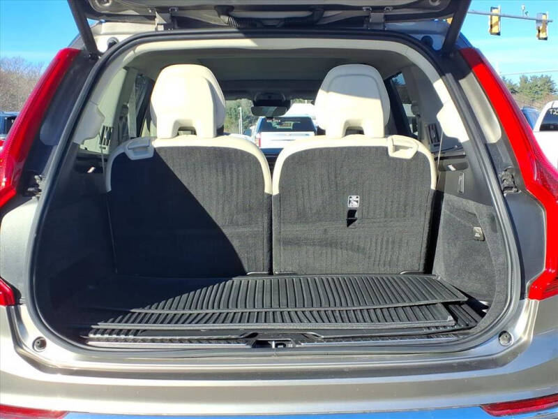 2022 Volvo XC90 T6 Inscription 6-Passenger