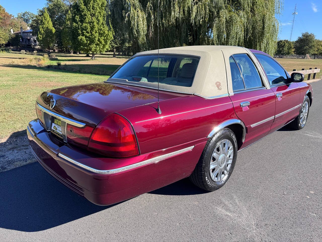 2005 Mercury Grand Marquis 29