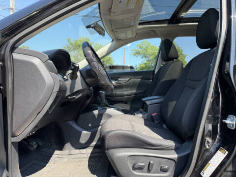 2017 Nissan Rogue SV