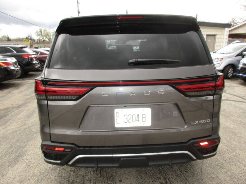 2023 Lexus LX 600 F SPORT Handling