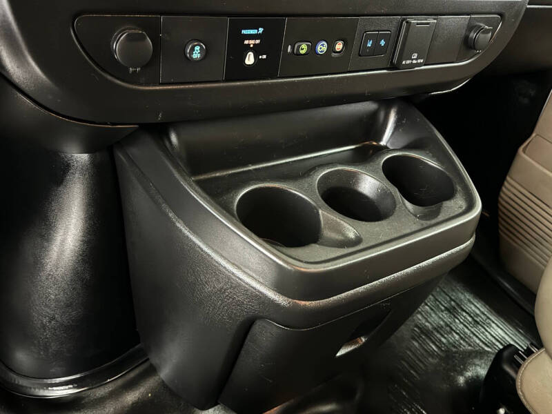 2021 Chevrolet Express 2500