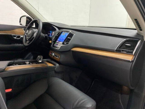2025 Volvo XC90 T8 Plus Bright Theme 7P