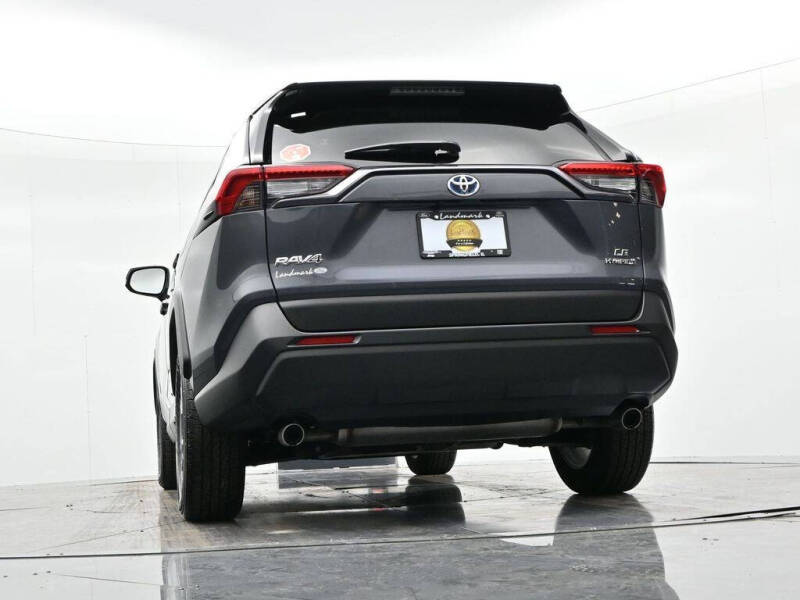 2024 Toyota RAV4 Hybrid LE