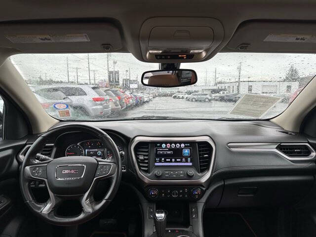 2017 GMC Acadia SLT-1